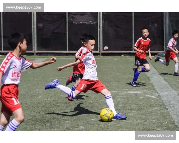 少年绿茵 1v1：脚下技巧藏惊艳