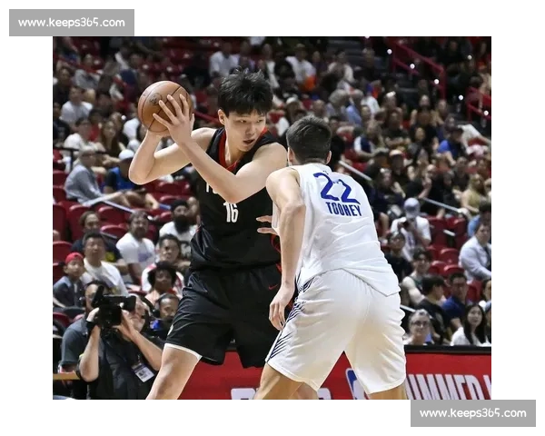 开拓者 107-114 快船 杨瀚森 4 分 20 秒砍 2 分