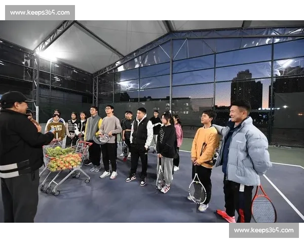 广网校园行:港台双打冠军化身南沙幼师启蒙教练 广网校园行:港台双打冠军化身南沙幼师启蒙教练