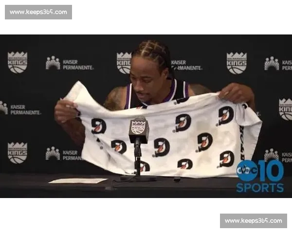 德罗赞苦笑离席:里夫斯 22 罚引爆争议,生涯 51 分藏隐忧 德罗赞苦笑离席:里夫斯 22 罚引爆争议,生涯 51 分藏隐忧