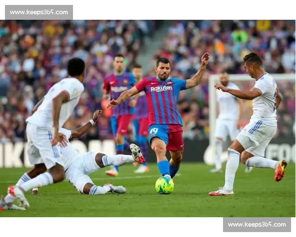 德比冲突焦点：维尼修斯嘲讽亚马尔 “只会回传”