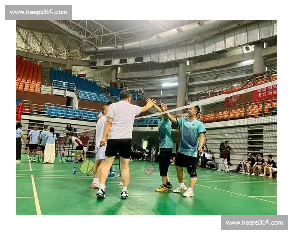揭阳首届高校校友会羽毛球赛落幕:以 “羽” 为桥聚校友力量 揭阳首届高校校友会羽毛球赛落幕:以 “羽” 为桥聚校友力量