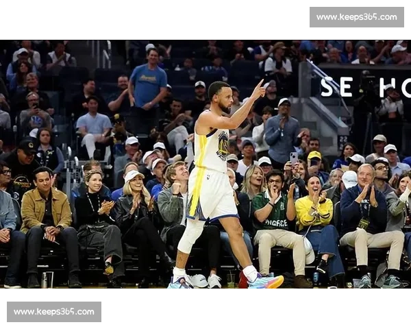 戈登 50+10 三分空砍!库里 42 分统治加时毁其生涯夜 戈登 50+10 三分空砍!库里 42 分统治加时毁其生涯夜