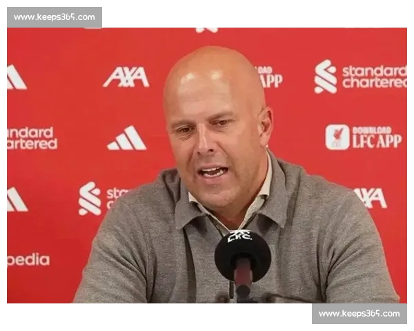 斯洛特谈争议:加克波那次更像点球,别苛责个人 斯洛特谈争议:加克波那次更像点球,别苛责个人