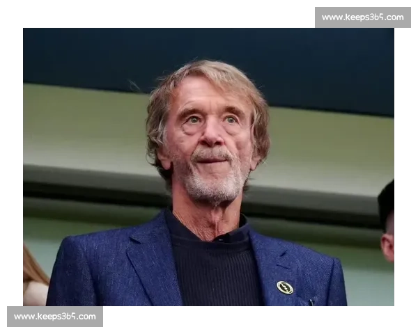 曼联否决莱万引进：拉特克利夫拒踏暮年球星陷阱