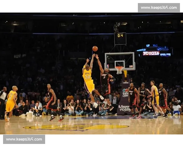 湖人对决热火常规赛精彩直播全程回顾与分析