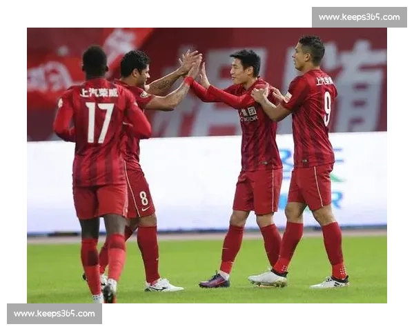 恒大对决上海上港焦点之战揭示中超争冠赛季新格局走向 恒大对决上海上港焦点之战揭示中超争冠赛季新格局走向